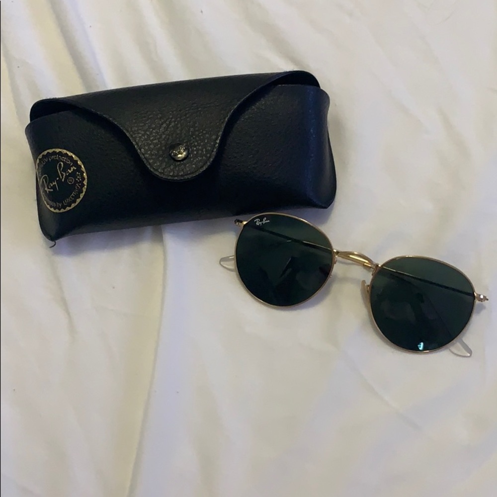 Black and gold ray bans with case!